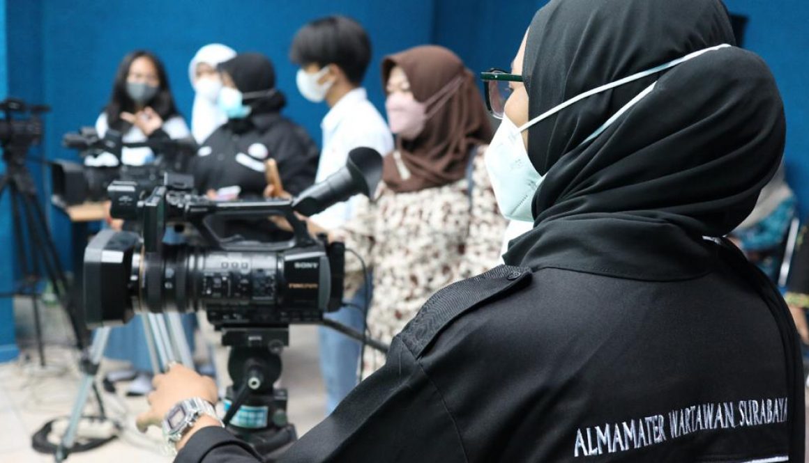 Pelatihan TV Broadcasting dan Content Creator Pelatihan TV Broadcasting dan Content Creator
