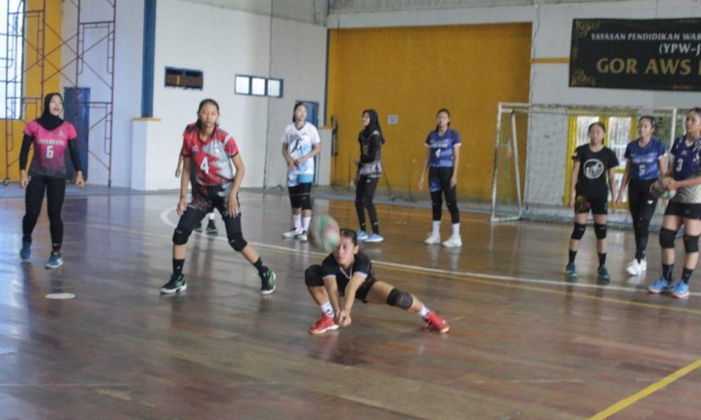 Seleksi Tim Voli POP Prov. Jatim Tingkat Nasional di GOR Stikosa-AWS