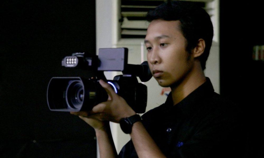 Program Alumni Peduli, Beri Beasiswa Kuliah Untuk Mahasiswa Baru Stikosa-AWS