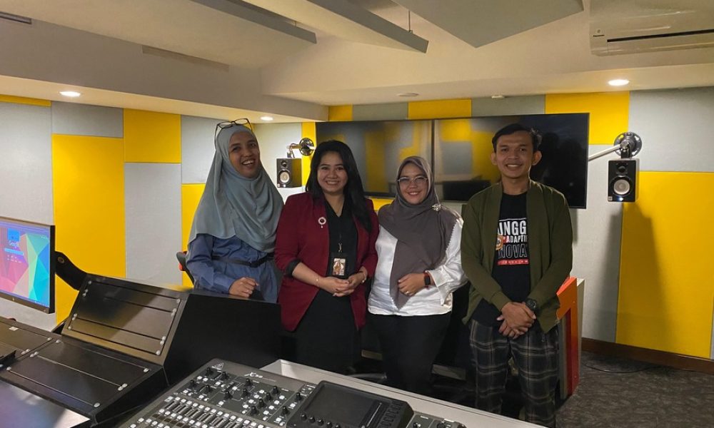 Stikosa AWS BenchmarkingDigital Marketing di Binus University Malang - STIKOSA-AWS Stikosa AWS BenchmarkingDigital Marketing di Binus University Malang - STIKOSA-AWS