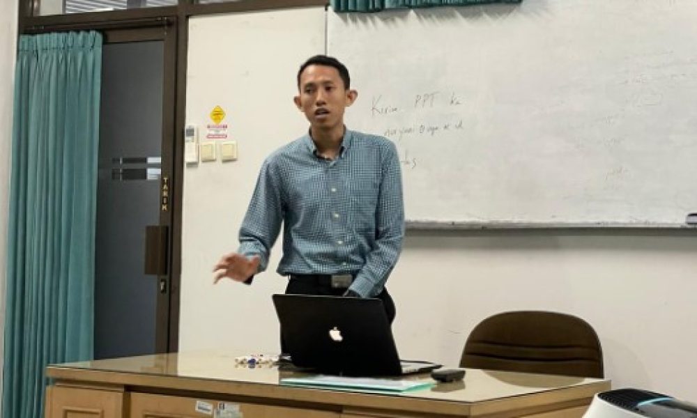 Alumni Stikosa AWS Memperoleh Prestasi Akademik tingkat Internasional