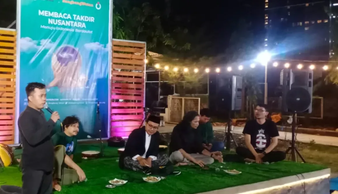 Membaca Takdir Nusantara di Stikosa AWS